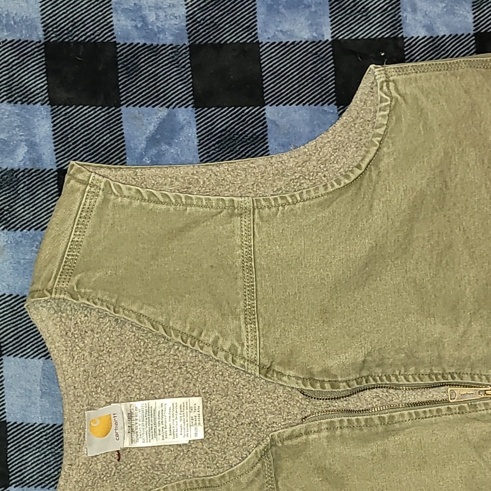 Vintage. Carhartt. USA Components. Zip Vest. Fleece-lined. Men's size LT - Picture 6 of 16